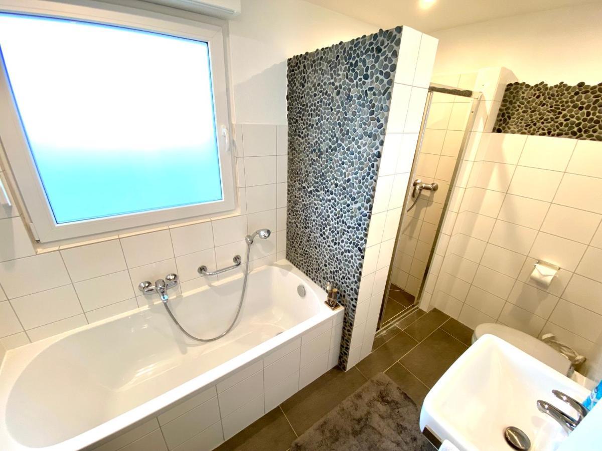 Haus Im Gruenen Villa บอร์นไฮม์ ภายนอก รูปภาพ
